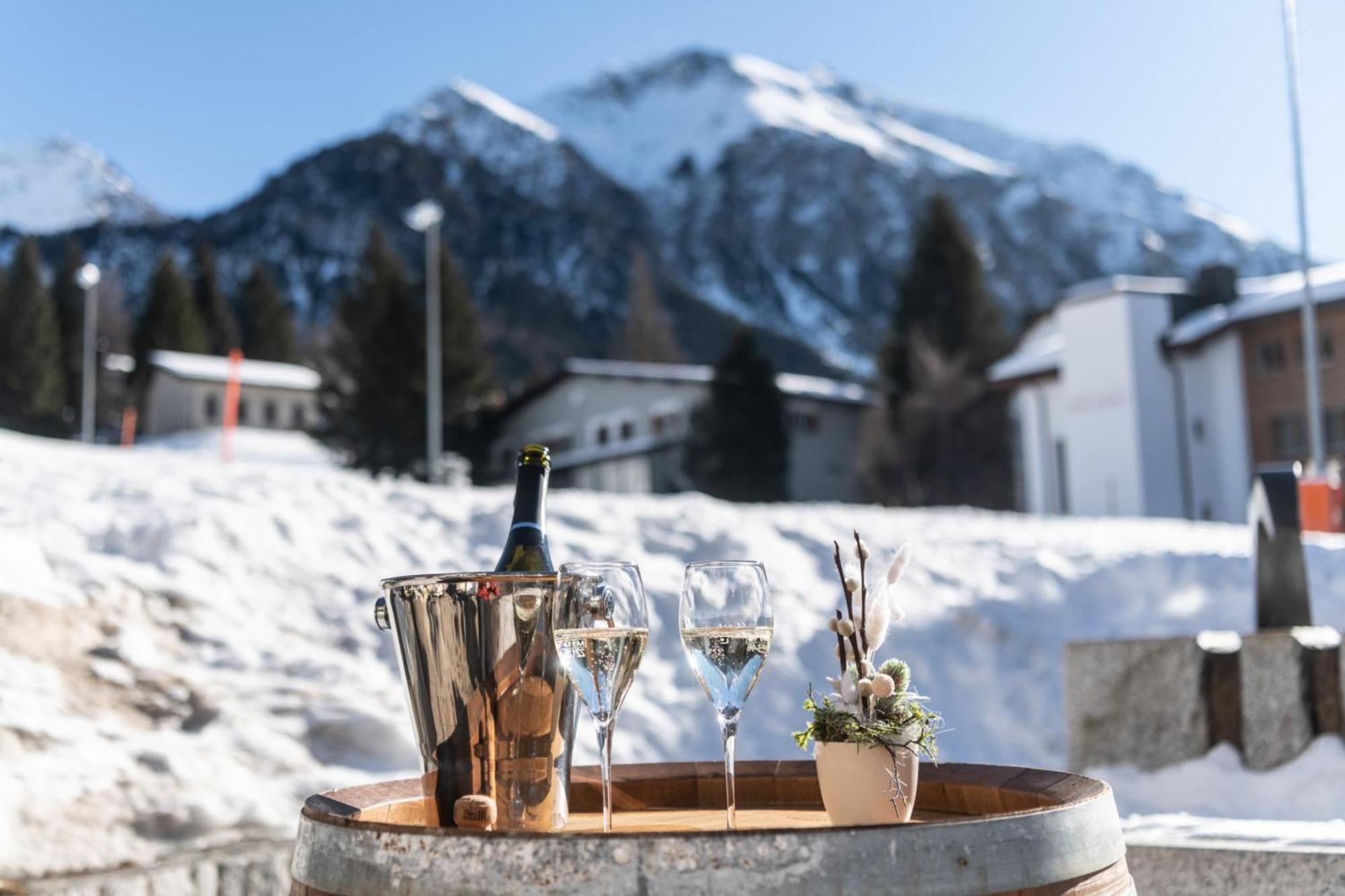 Hotel Spescha Lenzerheide Exteriör bild